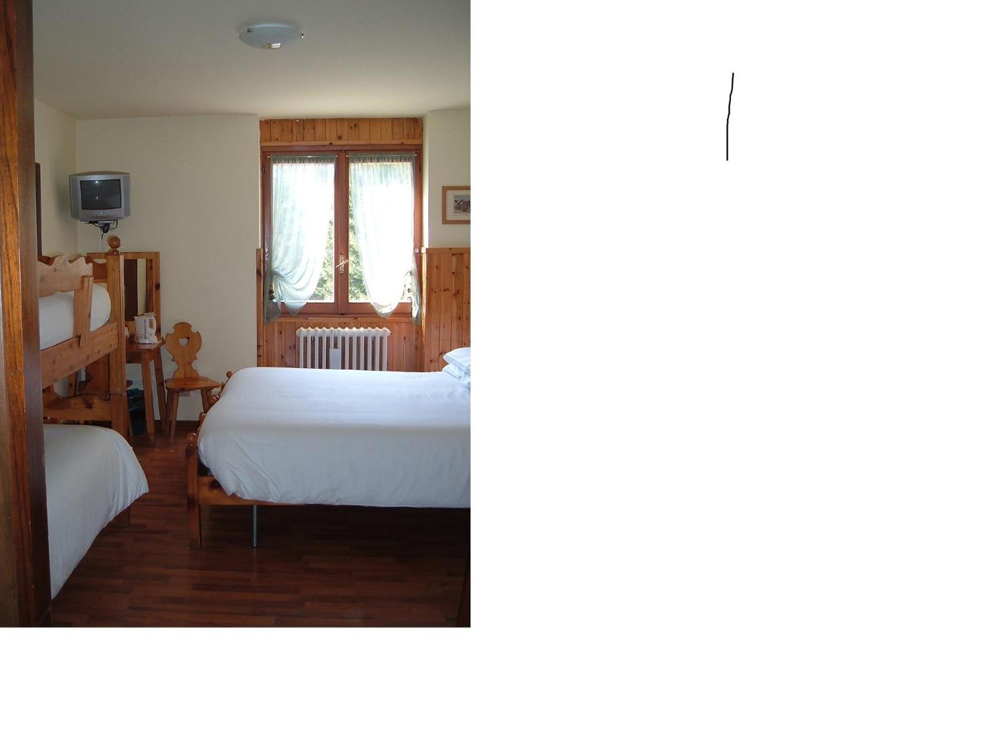 Albergo Pineta Gerola Alta Rum bild