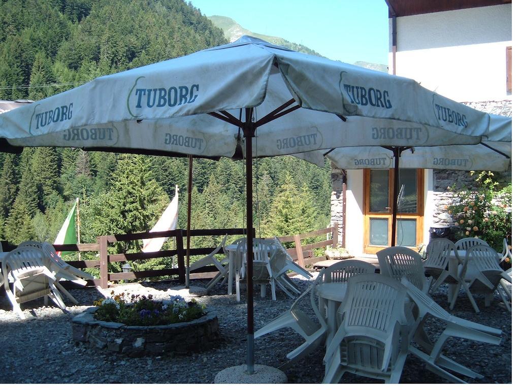 Albergo Pineta Gerola Alta Exteriör bild